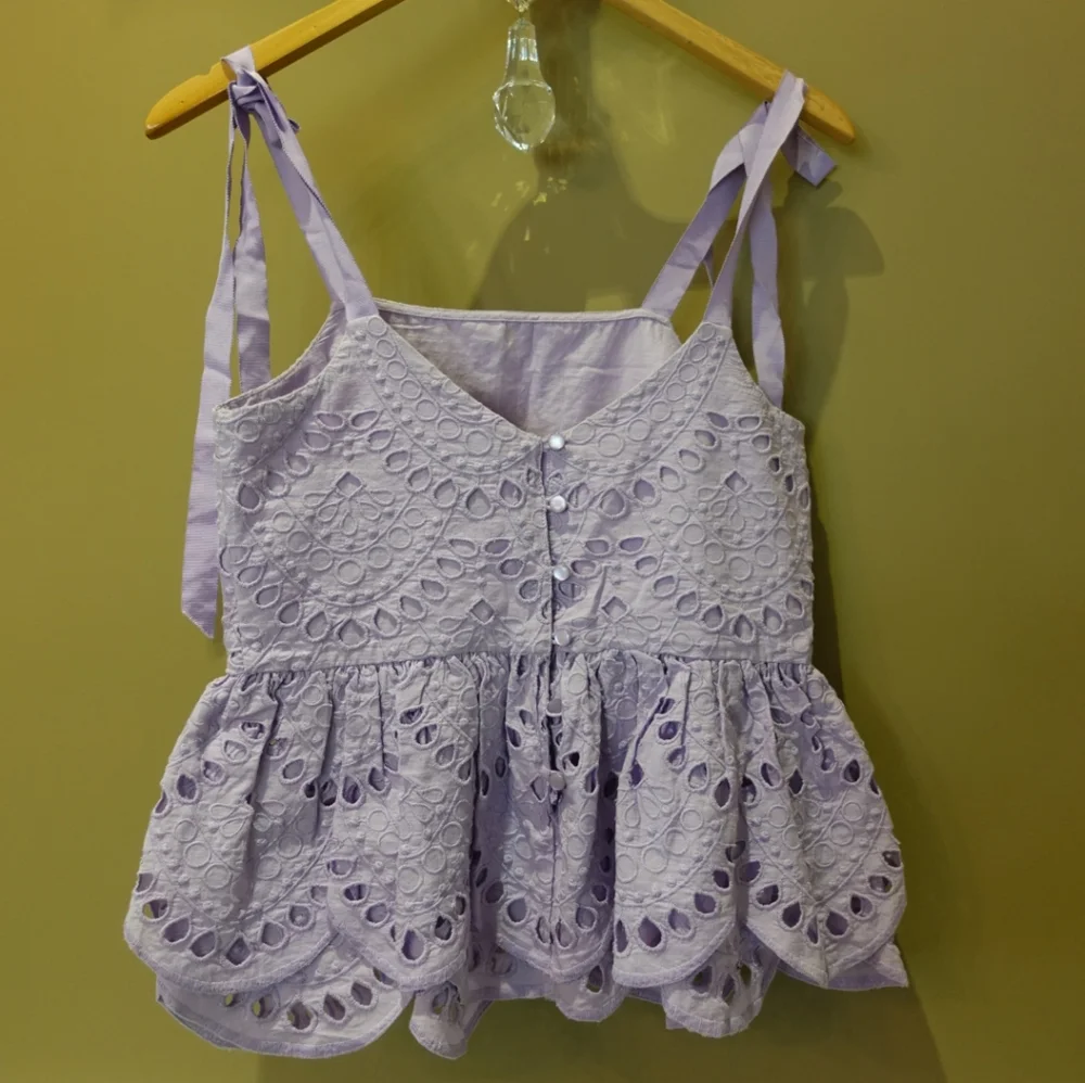 Top - Picture 2 of 3